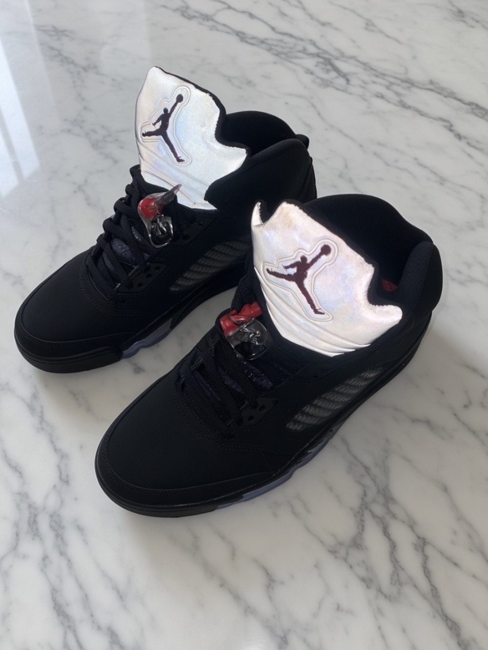 New Jordan 5 โBlack Metallicaโ